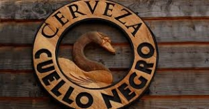 Logo Cerveza cuello negro spa